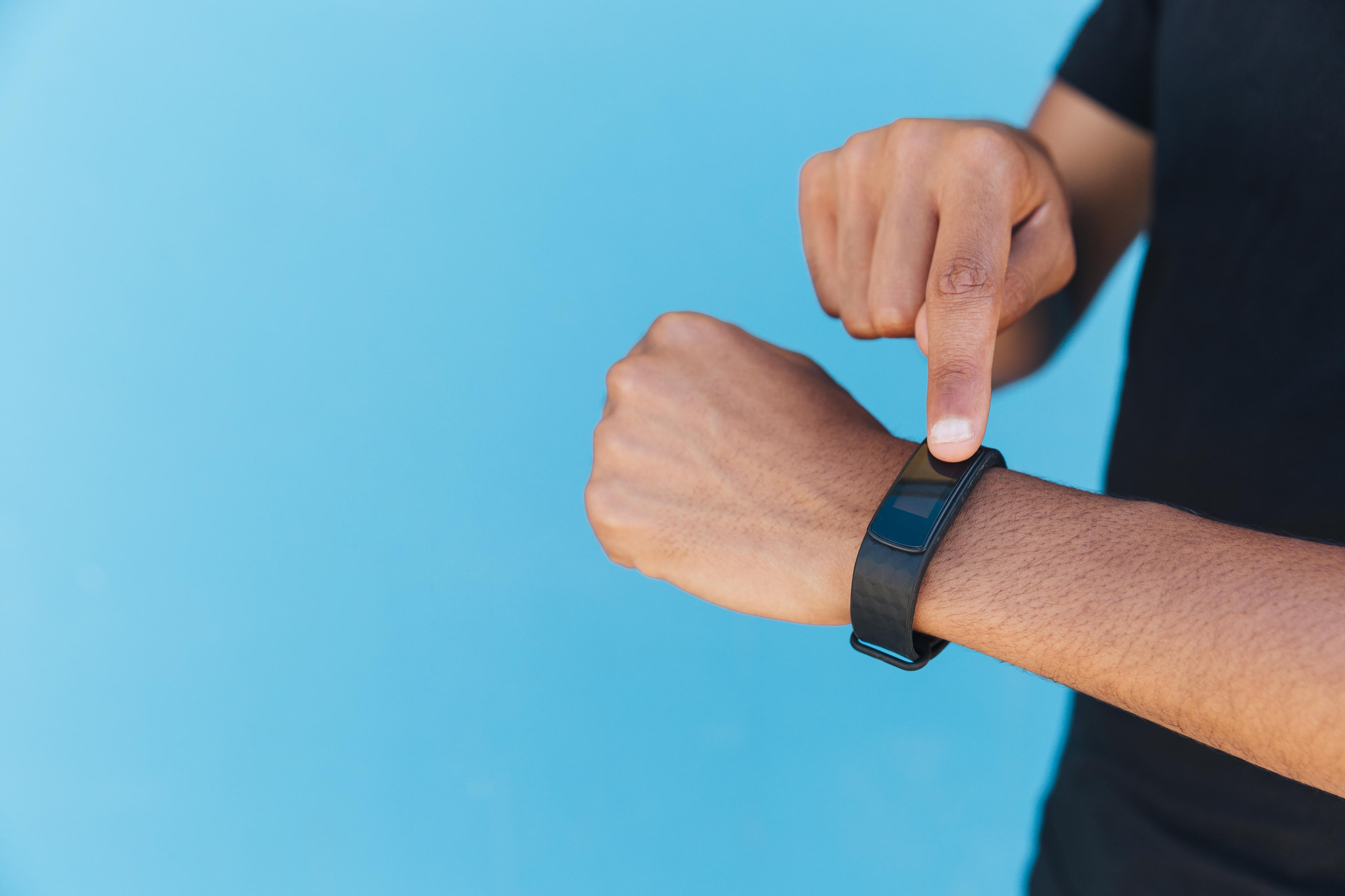 unisex fitness tracker